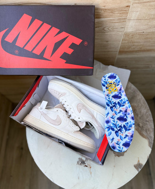 **Chris Paul x Jordan 1 Retro Low OG 'Give Them Flowers'*๐ค๐ค*