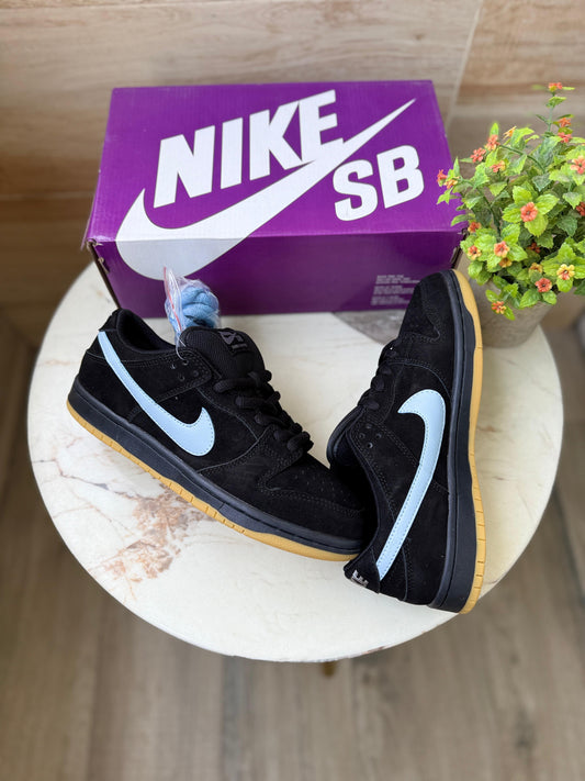 *FIRST TIME IN INDIA ๐ฎ๐ณ*
*NIKE SB DUNK LOW FOG BLACK GUM ๐ค๐ค*