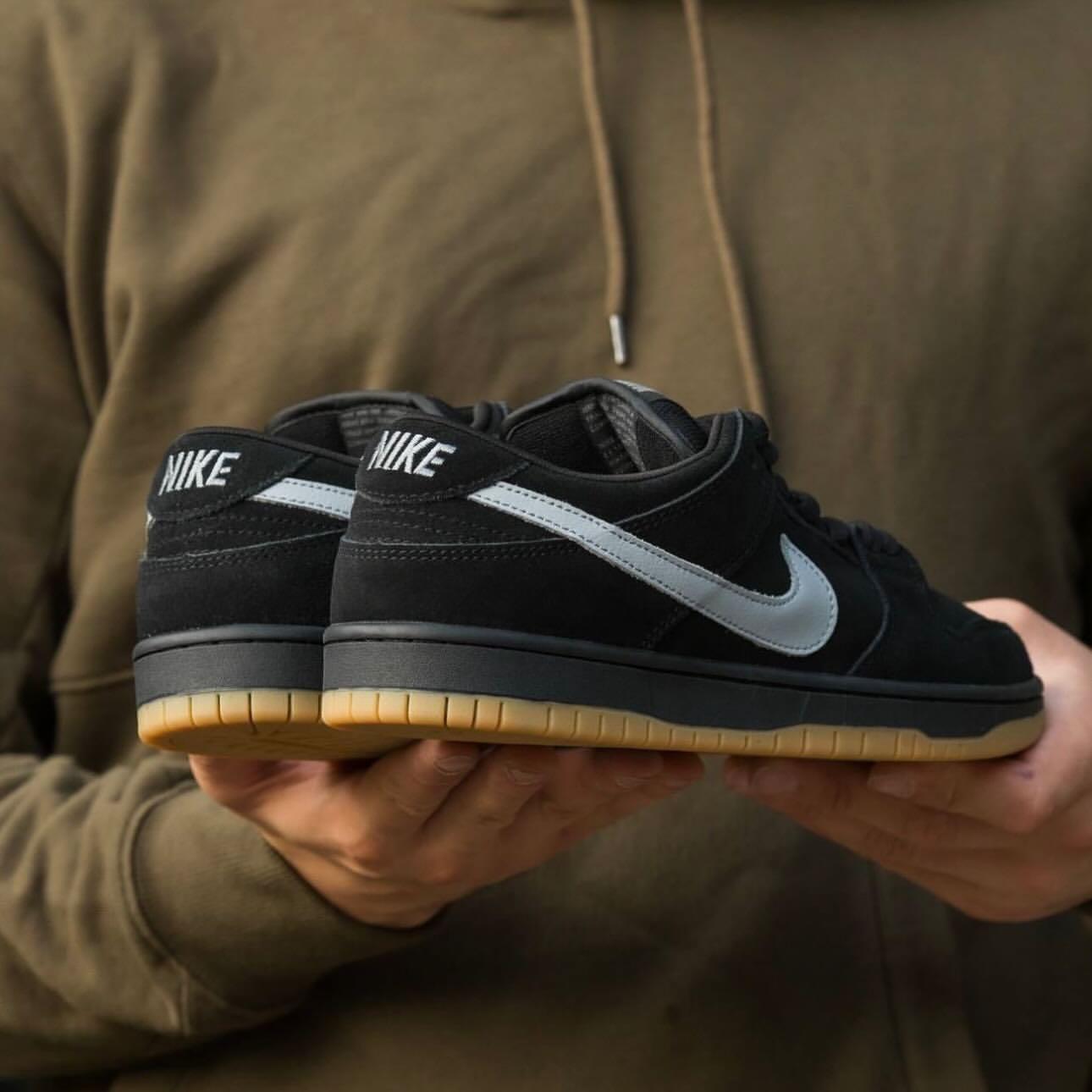 *FIRST TIME IN INDIA š®š³*
*NIKE SB DUNK LOW FOG BLACK GUM š¤š¤*